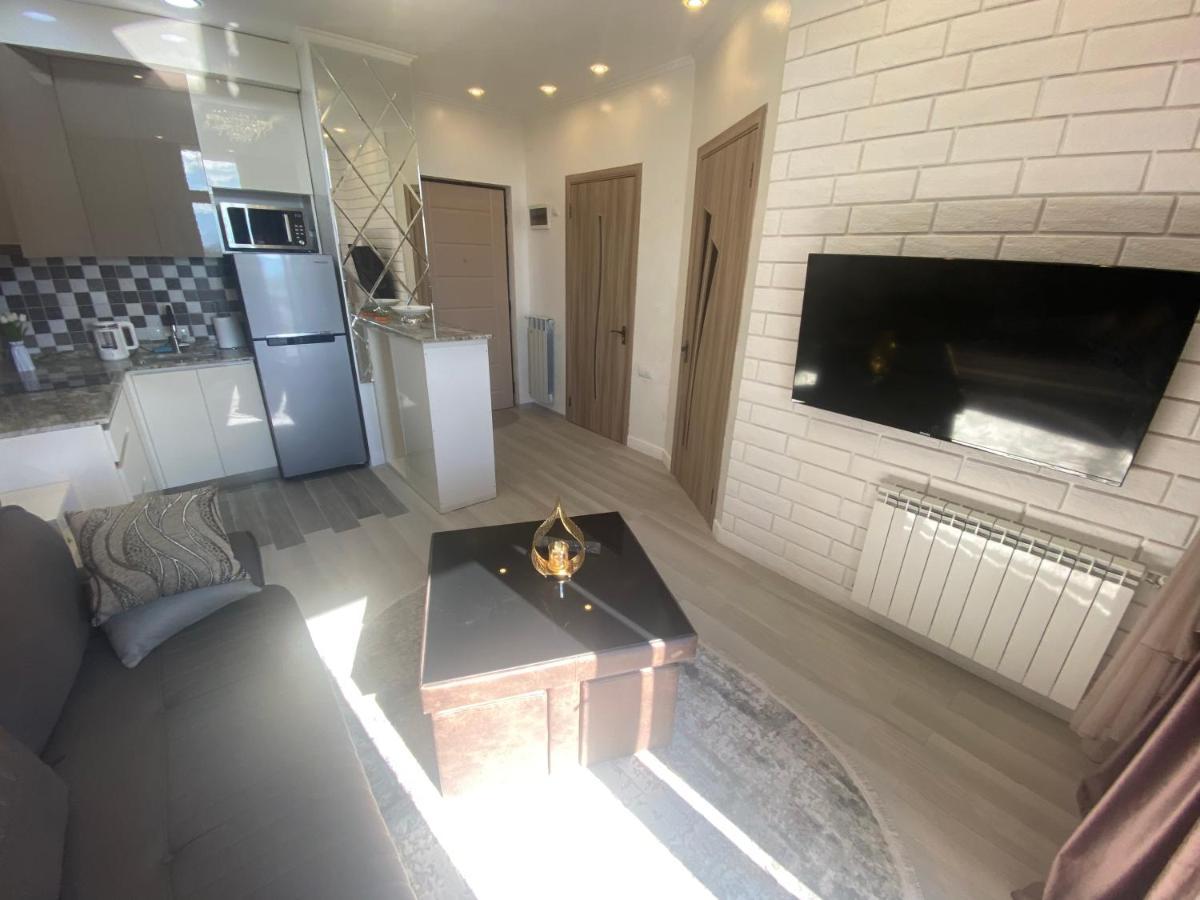 Jasmine Apartment In New Bulvar Μπατούμι Εξωτερικό φωτογραφία