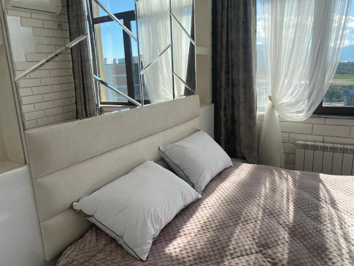 Jasmine Apartment In New Bulvar Μπατούμι Εξωτερικό φωτογραφία